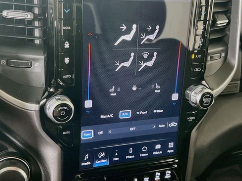 Used 2023 RAM 1500 Big Horn AWD/4WD image 16