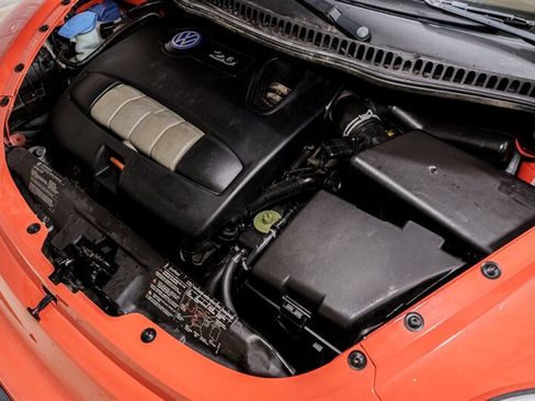Used 2004 Volkswagen Beetle GLS FWD image 16