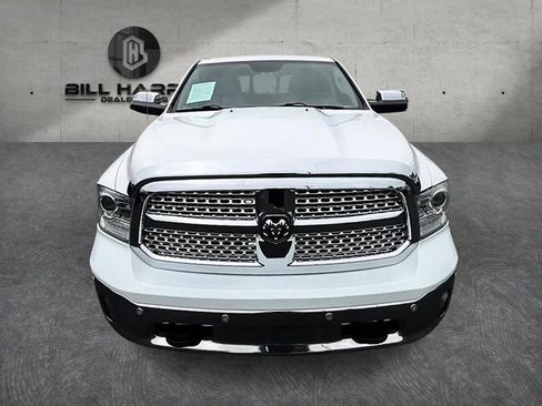 Used 2017 RAM 1500 Laramie w/ Convenience Group AWD/4WD image 2