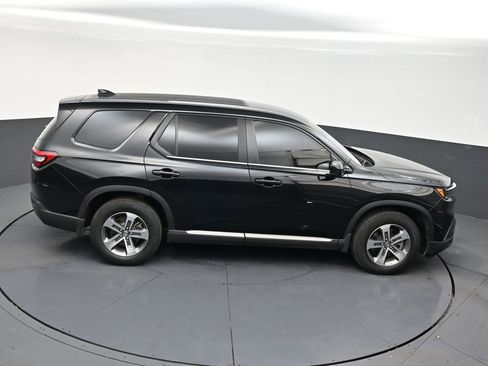 Used 2025 Honda Pilot EX-L image 18