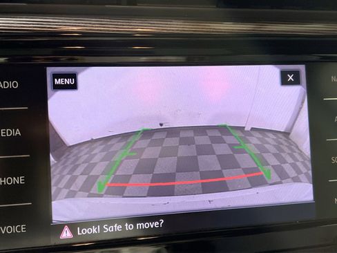 Used 2022 Volkswagen Passat 2.0T R-Line image 26