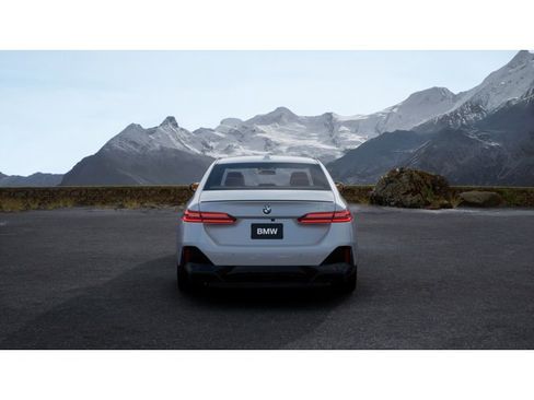 New 2026 BMW 530i image 5