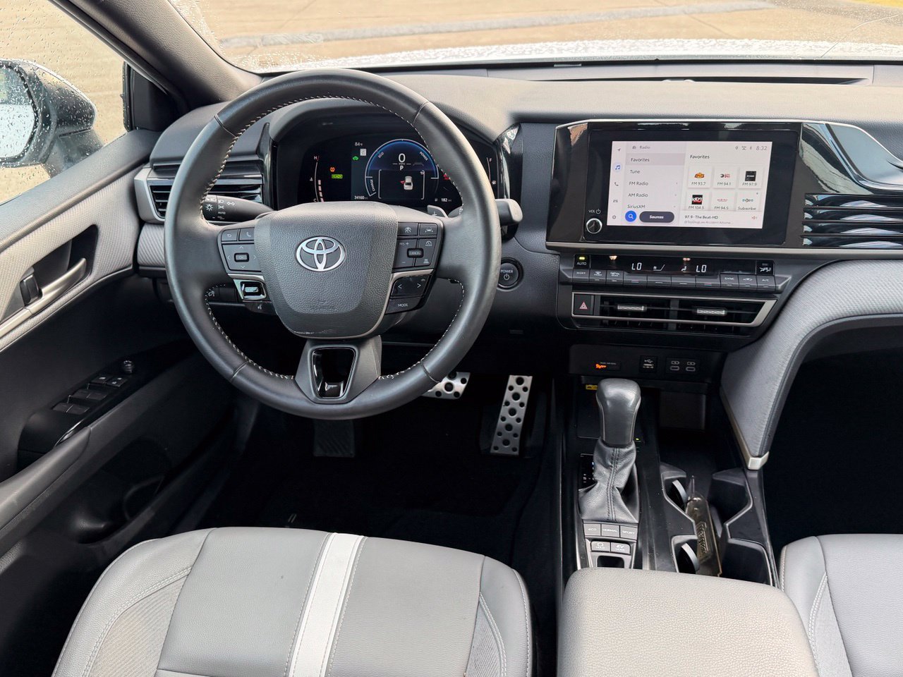 Used 2025 Toyota Camry SE w/ Convenience Package FWD image 12
