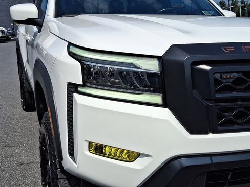 Used 2022 Nissan Frontier PRO-4X w/ Off-Road Protection Package image 11