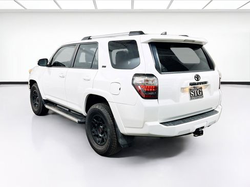 Used 2022 Toyota 4Runner SR5 Premium image 6