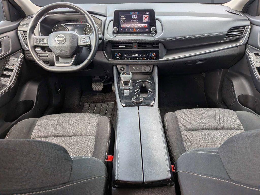 Used 2025 Nissan Rogue SV AWD/4WD image 17