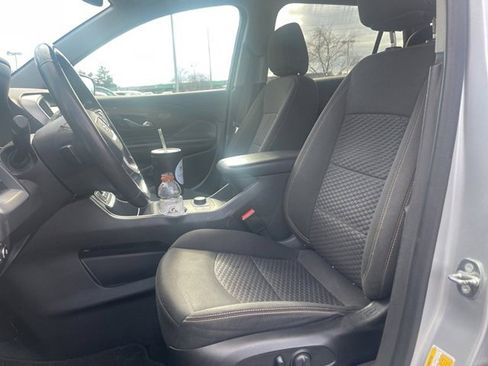 Used 2018 GMC Terrain SLE w/ Driver Convenience Package image 14