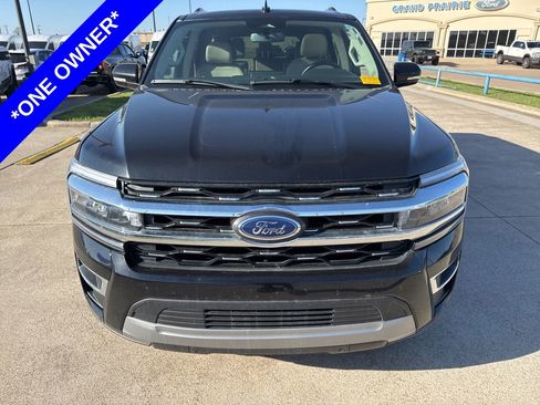 Used 2024 Ford Expedition Limited image 2