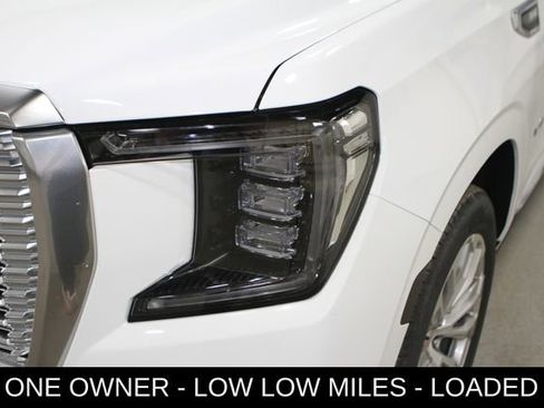 Used 2022 GMC Yukon XL Denali AWD/4WD image 8