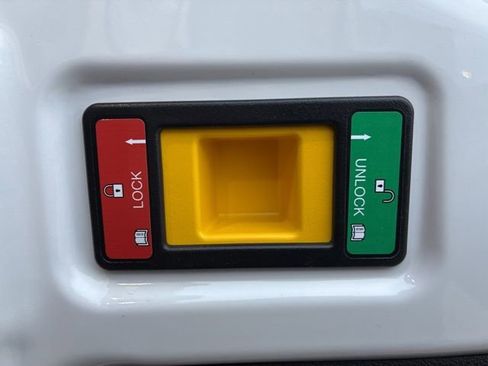 Used 2023 Ford E-Transit Base w/ Load Area Protection Package image 9