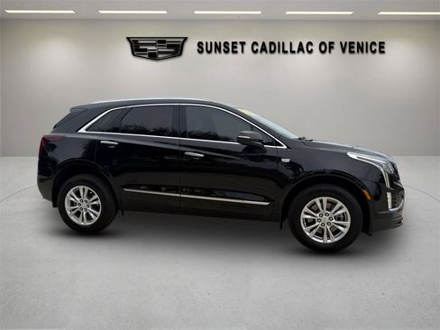 Used 2024 Cadillac XT5 Luxury FWD image 2