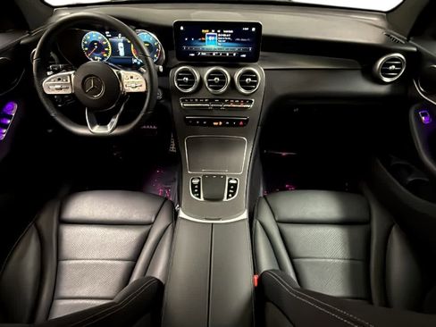 Used 2022 Mercedes-Benz GLC 300 4MATIC image 5