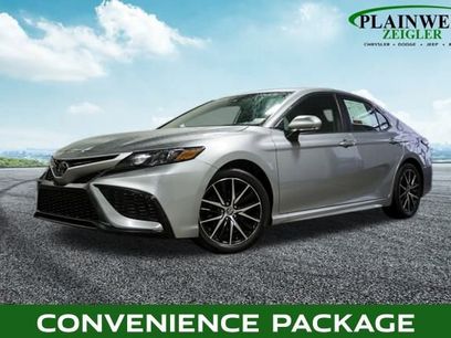 Used 2024 Toyota Camry SE