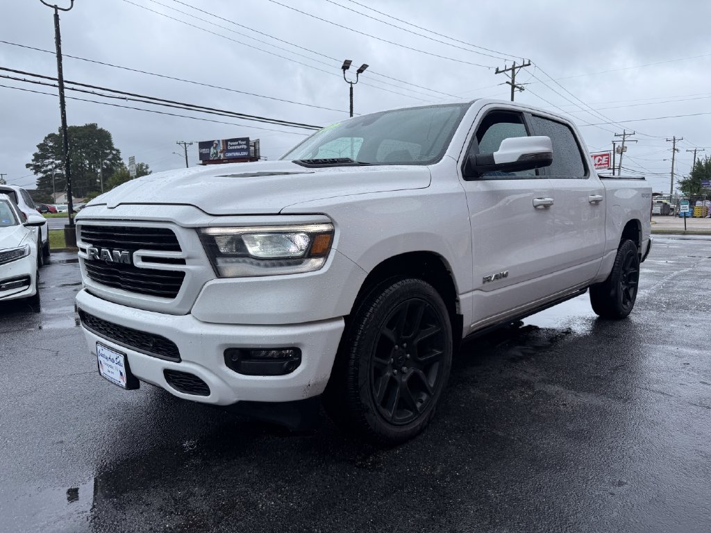 Used 2023 RAM 1500 Laramie AWD/4WD image 9