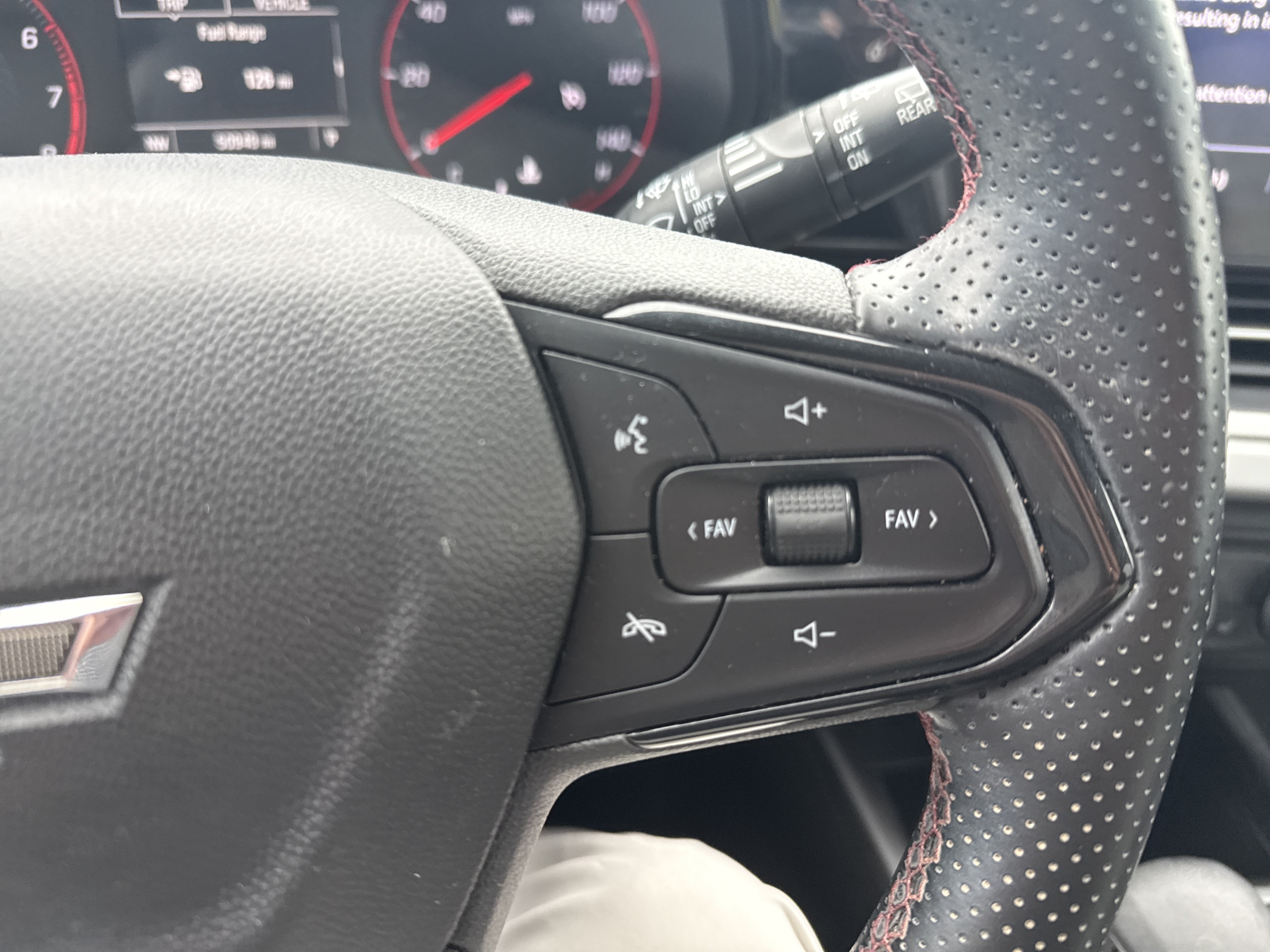Used 2024 Chevrolet Trax RS w/ Driver Confidence Package FWD image 20
