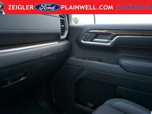 Used 2023 Chevrolet Silverado 1500 LT AWD/4WD image 31