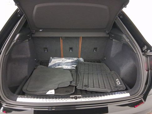 Used 2025 Audi Q3 2.0T Premium w/ Convenience Package image 28