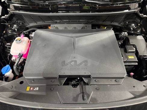 New 2026 Kia Niro Wind w/ Wind Preserve Package FWD image 11