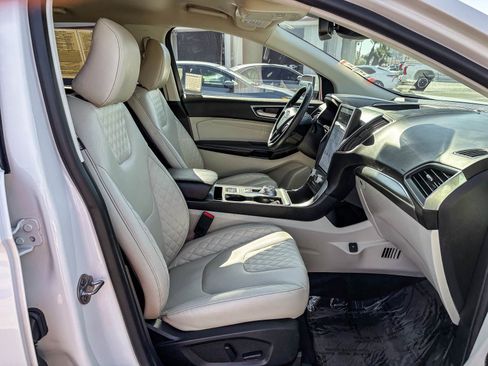 Used 2024 Ford Edge Titanium w/ Equipment Group 301A AWD/4WD image 20