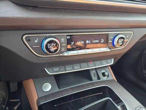 Used 2025 Audi Q5 2.0T Premium Plus w/ Premium Plus Package image 32