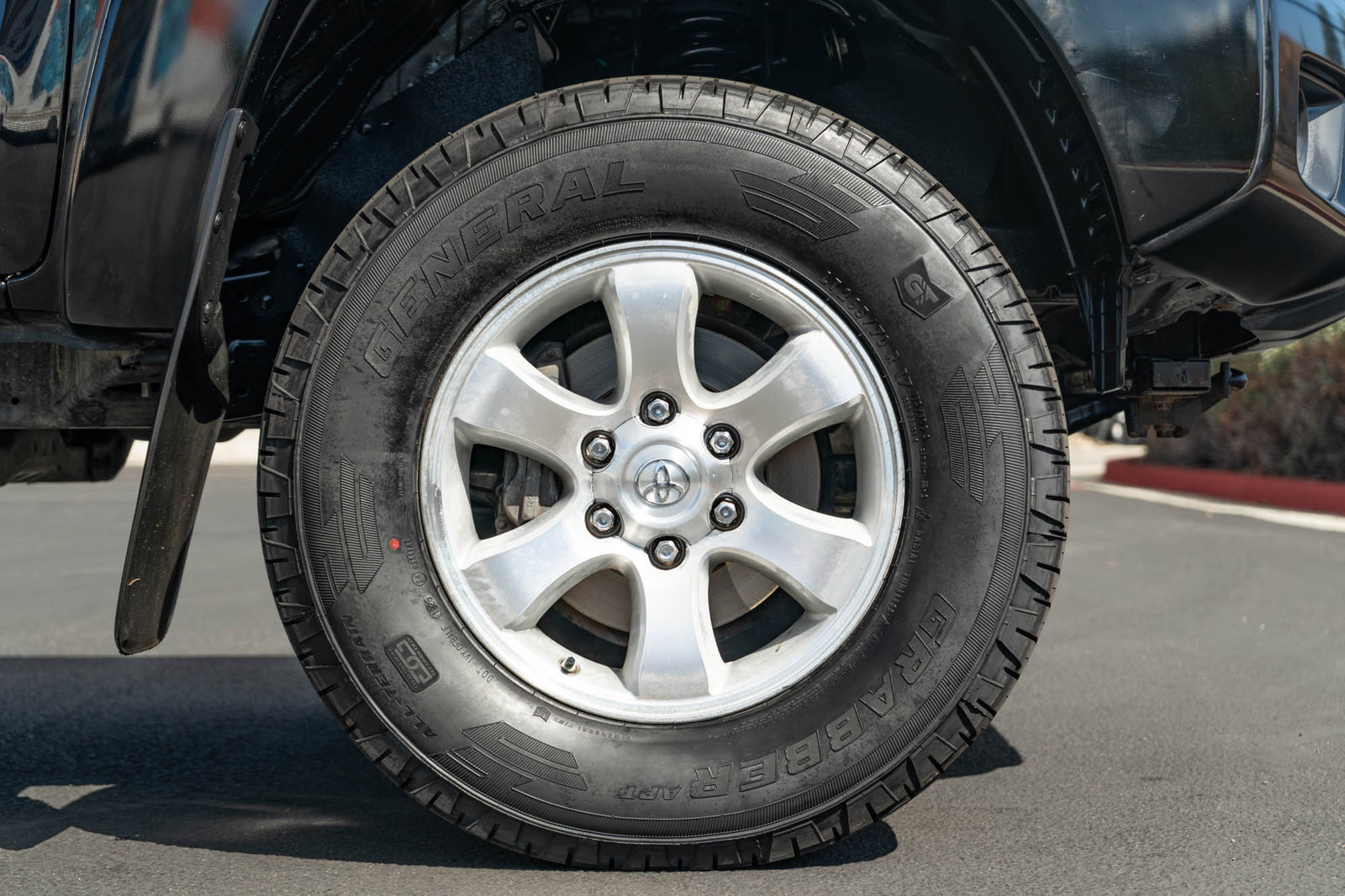 Used 2013 Toyota Tacoma 4x4 Double Cab w/ TRD Off-Road Pkg image 6