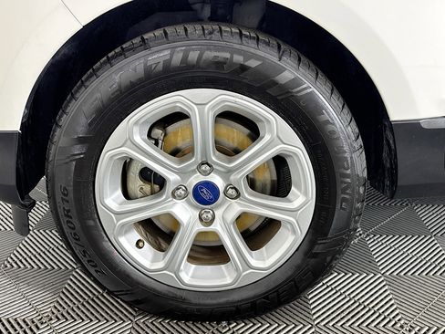 Used 2018 Ford EcoSport SE w/ SE Convenience Package image 50