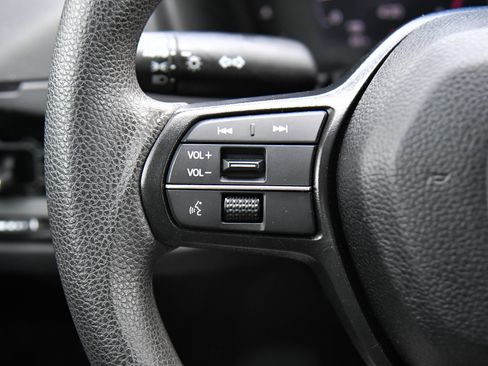 Used 2025 Honda Accord SE image 30