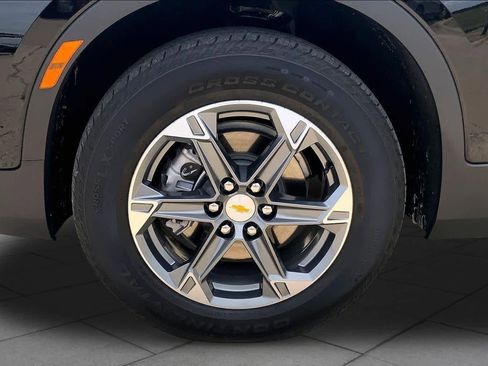 Used 2025 Chevrolet Blazer LT FWD image 10