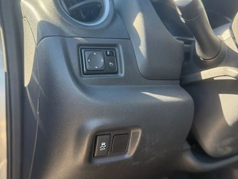 Used 2014 Nissan Versa Note SV w/ Convenience Package image 8