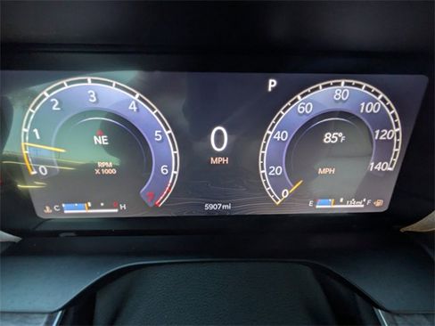 Used 2025 Jeep Grand Cherokee L Limited w/ Luxury Tech Group II image 32