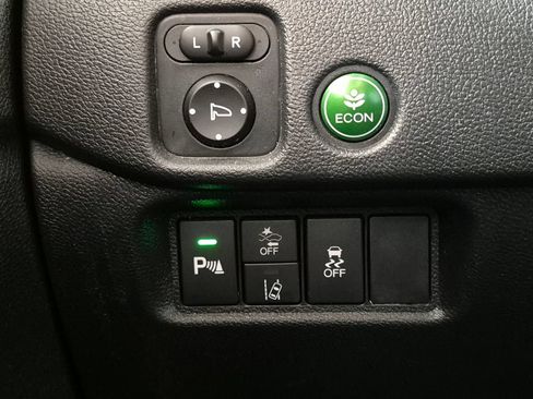 Used 2021 Honda Pilot Touring image 18