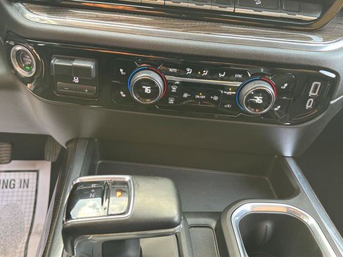 Used 2023 Chevrolet Silverado 1500 RST AWD/4WD image 19