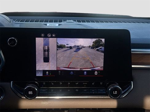 Used 2023 GMC Canyon Denali image 14