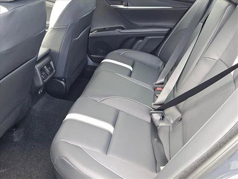 New 2025 Toyota Camry SE image 14