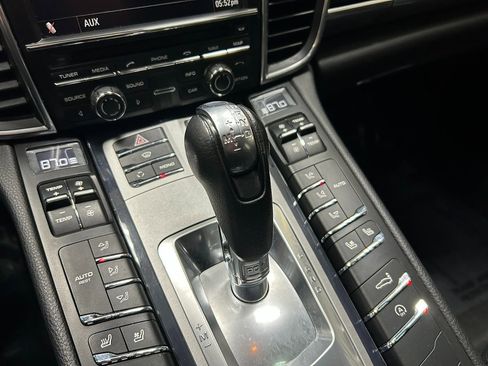 Used 2012 Porsche Panamera 4 image 34