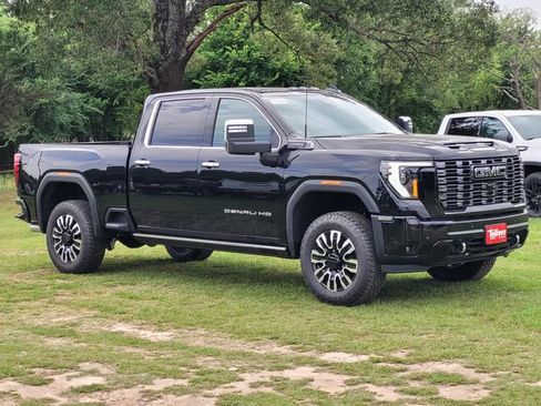 New 2026 GMC Sierra 3500 Denali Ultimate w/ LPO, Black Badging Package AWD/4WD image 2