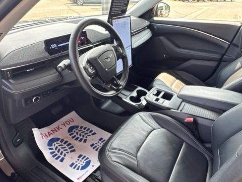 Certified 2025 Ford Mustang Mach-E Premium AWD/4WD image 19