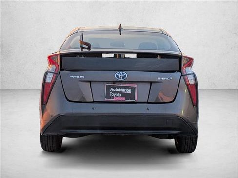 Certified 2018 Toyota Prius Three image 6