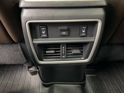 Used 2016 Nissan Murano Platinum w/ Platinum Technology Package FWD image 29