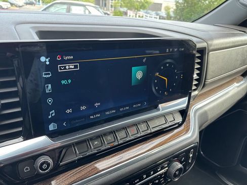 Used 2023 Chevrolet Silverado 1500 RST w/ Z71 Off-Road Package AWD/4WD image 28