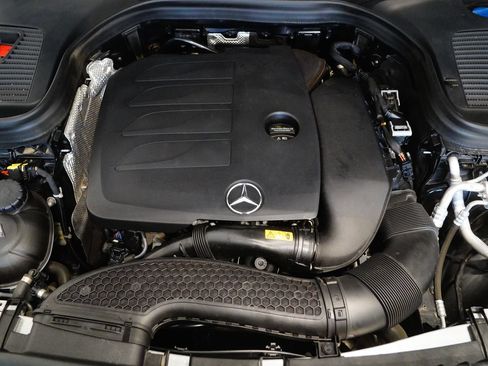 Used 2021 Mercedes-Benz GLC 300 4MATIC image 28