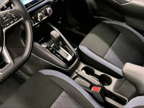 New 2025 Nissan Versa SV w/ Trunk Package image 9