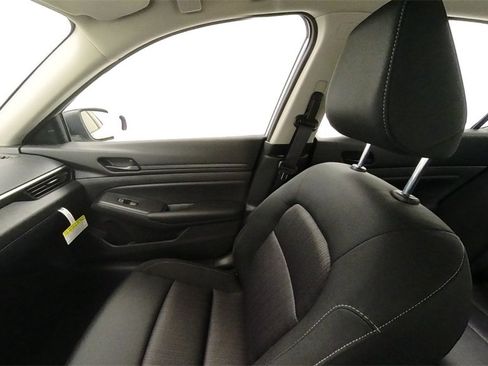 Used 2024 Nissan Altima 2.5 S image 20