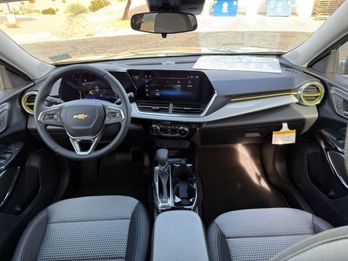 New 2026 Chevrolet Trax LT w/ LT Convenience Package image 15