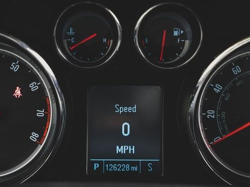 Used 2015 Buick Encore Convenience image 5