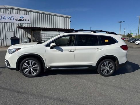 Used 2022 Subaru Ascent Limited w/ Technology Package image 4