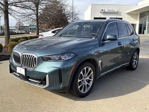 Certified 2025 BMW X5 sDrive40i image 1