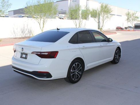 Used 2024 Volkswagen Jetta Sport FWD image 5