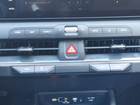 New 2025 Kia K4 GT-Line w/ GT-Line Sunroof Package image 15