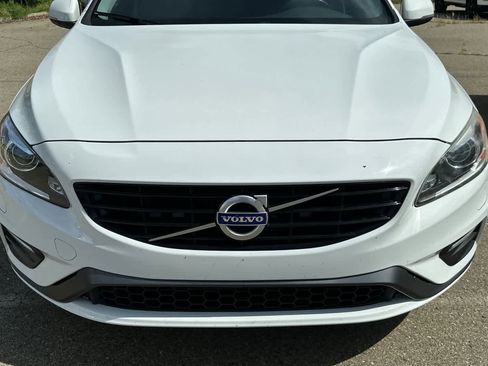 Used 2017 Volvo S60 T5 Dynamic w/ Vision Package image 9
